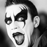 220px-RobbieWilliamsLetMeEntertainYou