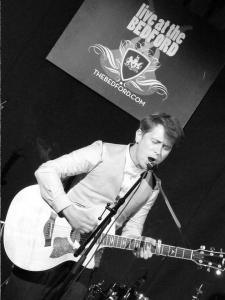 229696_598001150217885_946557464_n