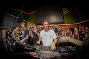 1382836_653047414736123_656107727_n